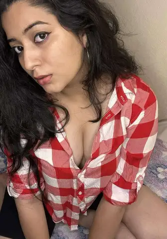 Harini-cheap-escorts-mumbai-Photo 1 of 2