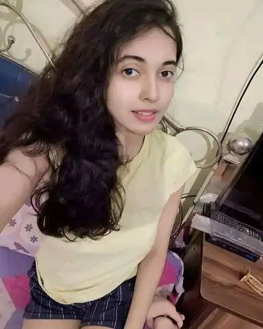 Meenal-new-arrival-mumbai-Photo 1 of 4