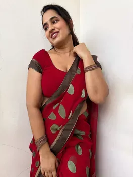Payal-travel-companion-mumbai-Photo 5 of 5