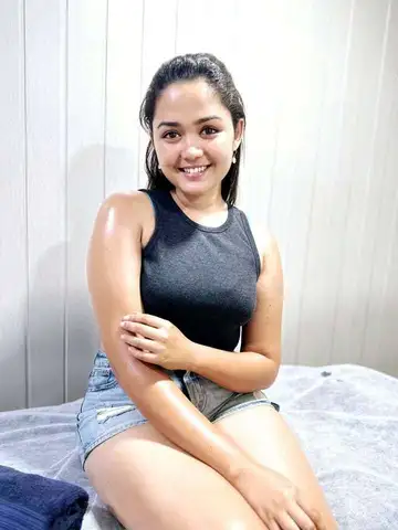 Prachi--Photo 3 of 3